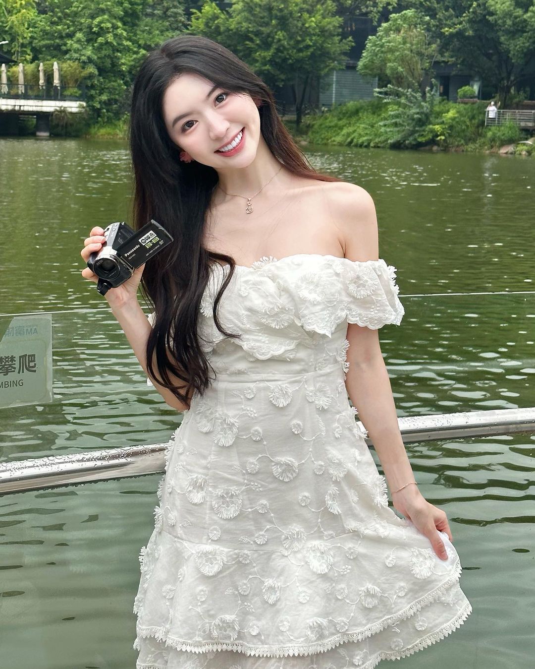 正妹「張安琪」長腿翹臀火辣好曲線 簡直滿分無敵-第1章-图片9