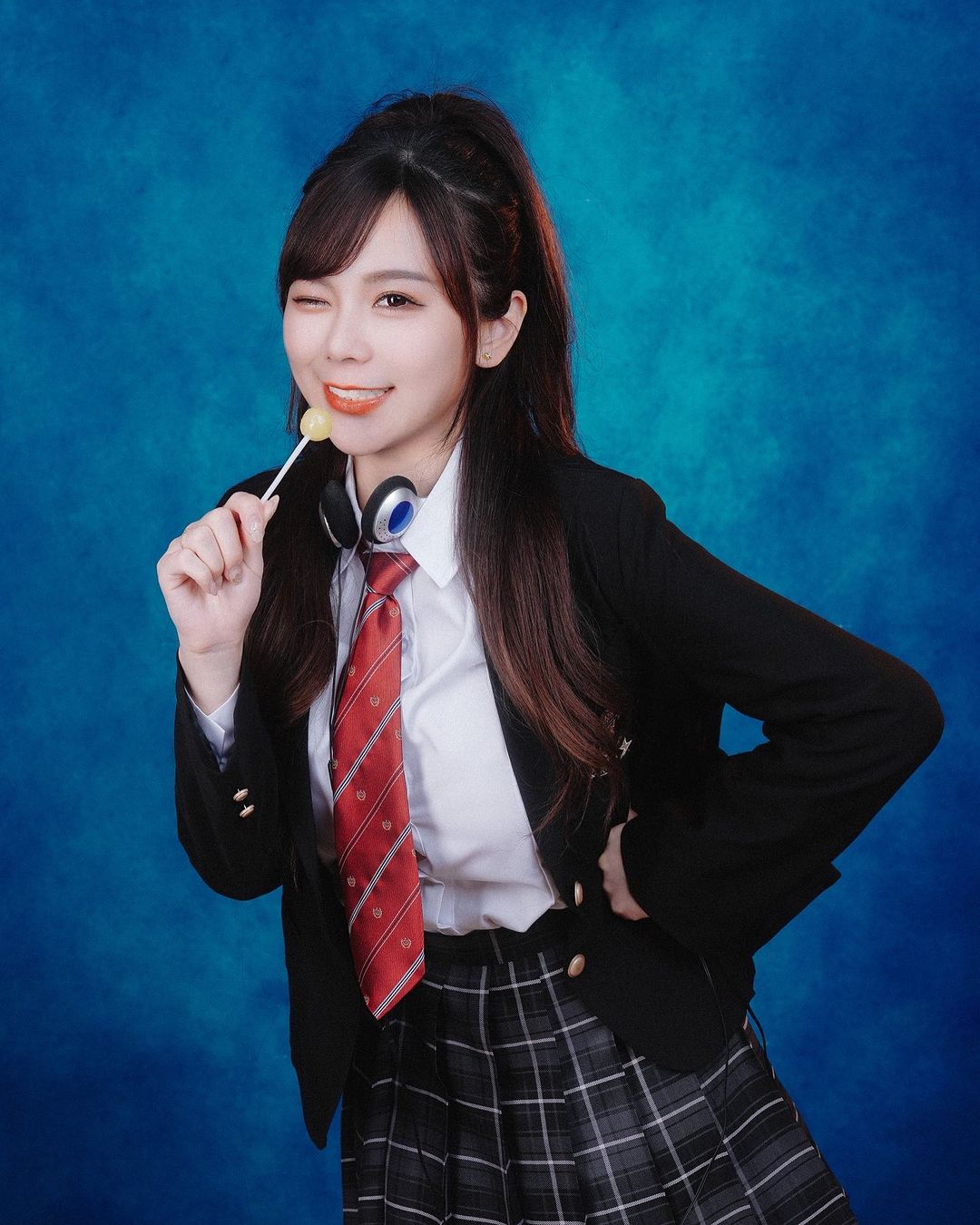 極品嫩妹「予依-第1章-图片10