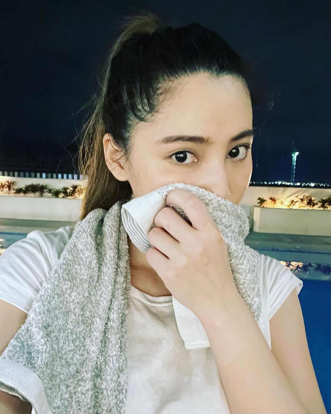 美艷正妹「邱慧雯」超誘惑白皙身材畫面讓人受不了-第1章-图片7