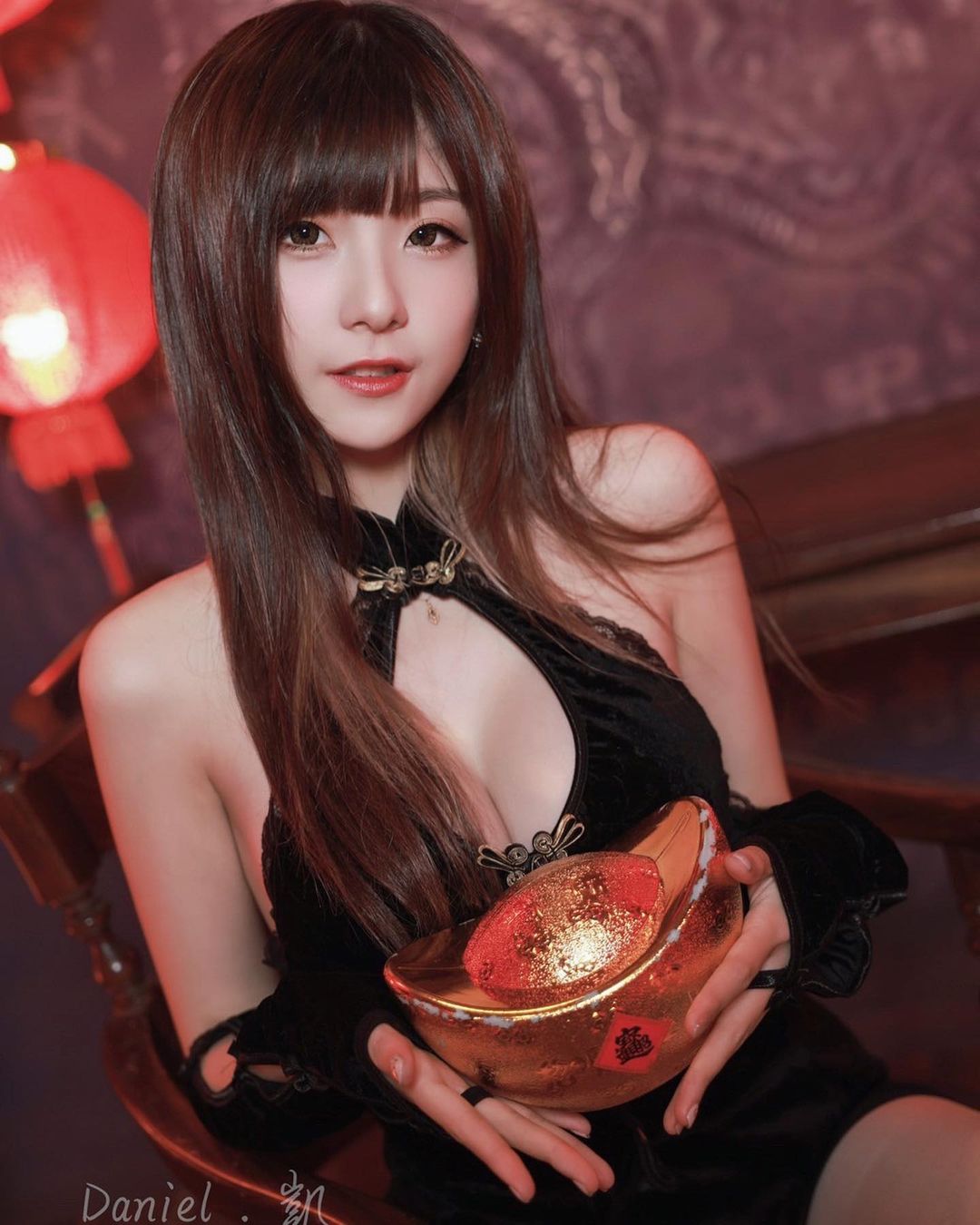 美艷小姐姐「言言」甜美笑容讓人好迷戀 把你迷得神魂顛倒-第1章-图片8