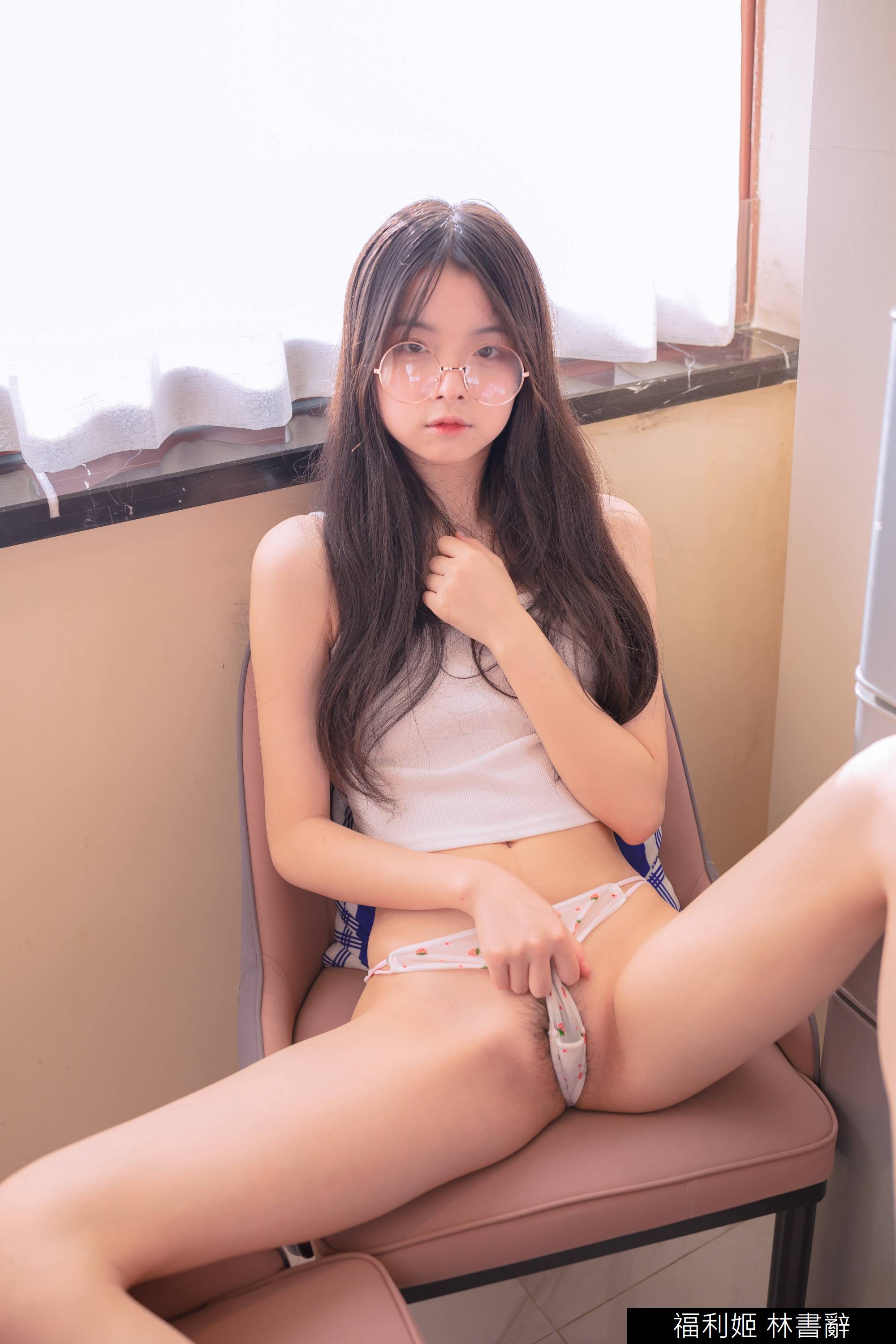 Web collection series of well-being books transparent underwear large-scale VIP well-being posts 63P-第1章-图片1