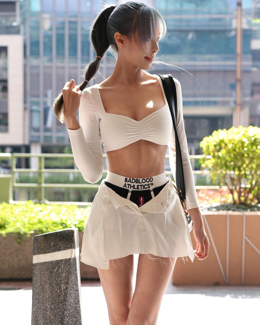 正妹「李元玲」纖腰美乳還有長腿的逆天組合-第1章-图片3