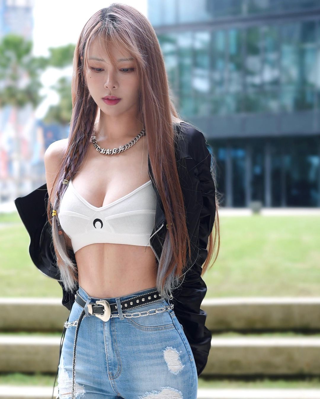 正妹「李元玲」纖腰美乳還有長腿的逆天組合-第1章-图片6