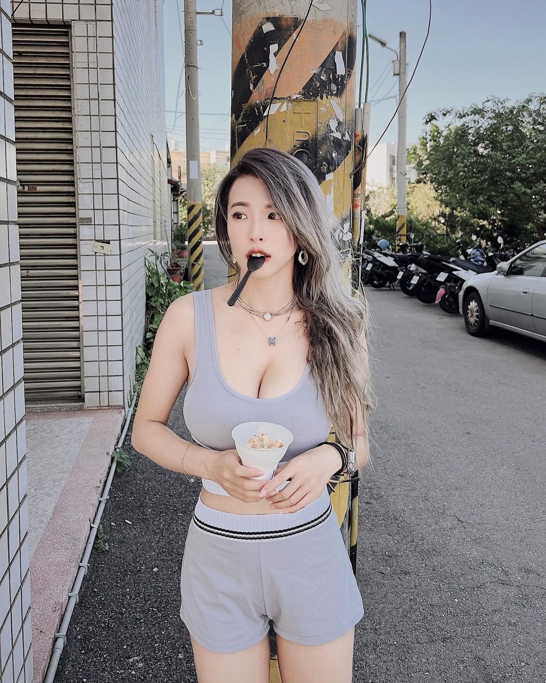 美尻妹「趙倍兒」IG美照乳香四溢 展現高聳乳峰-第1章-图片8