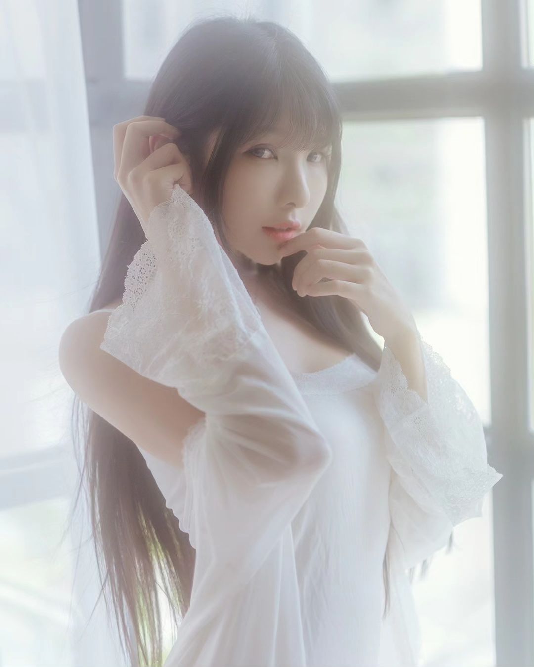 正妹「依霜ゆい」賣弄性感不手軟 甜美笑容加上性感身材-第1章-图片6