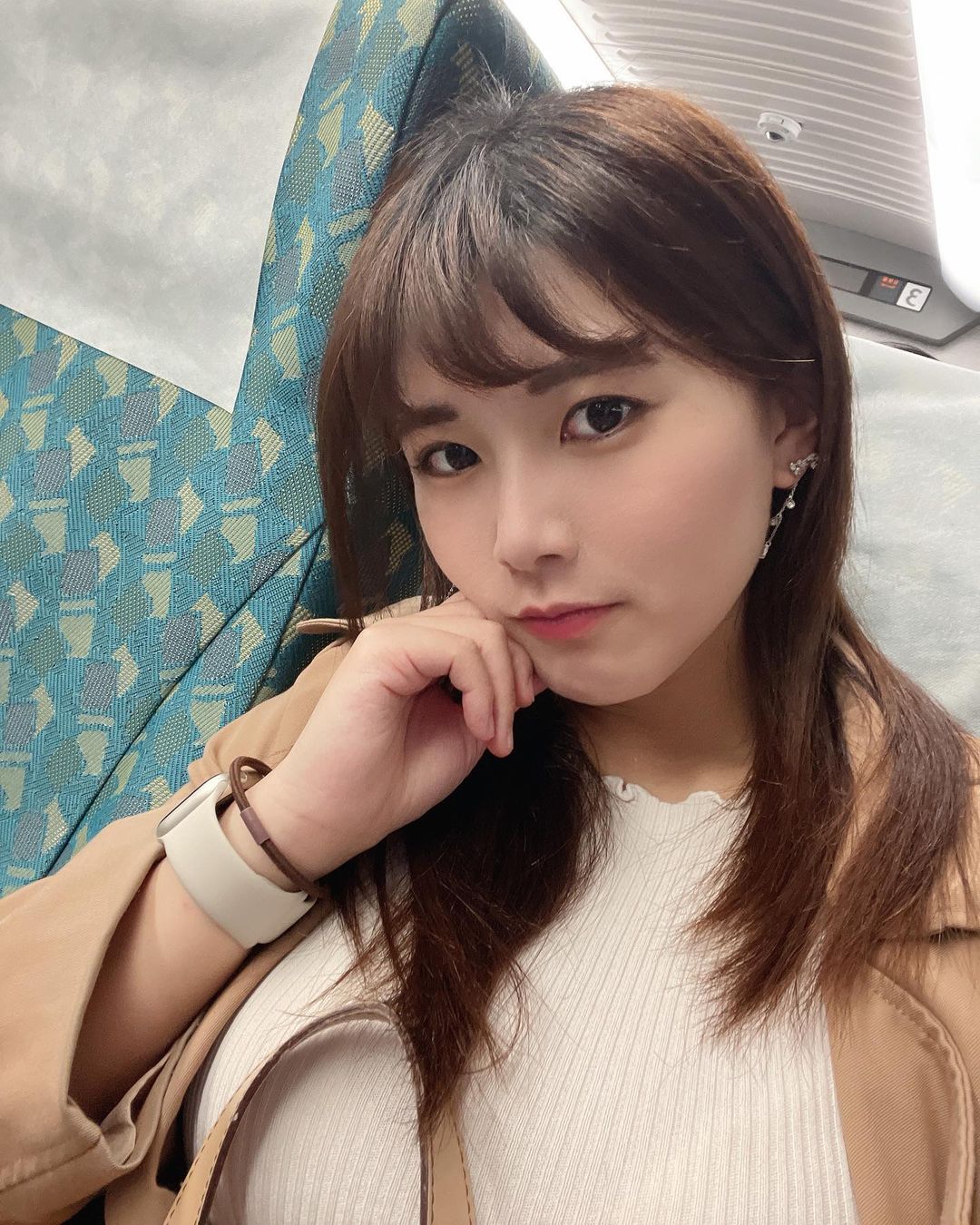 正妹主播「傅詩涵」迷人笑容+好身材若隱若現-第1章-图片7