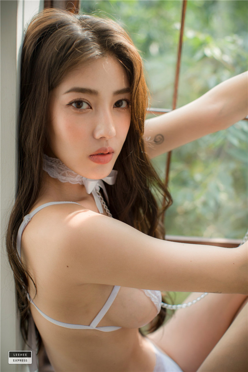 [LEEHEE EXPRESS] 又純又慾白色綁帶內衣小丁  Gsu-第1章-图片3