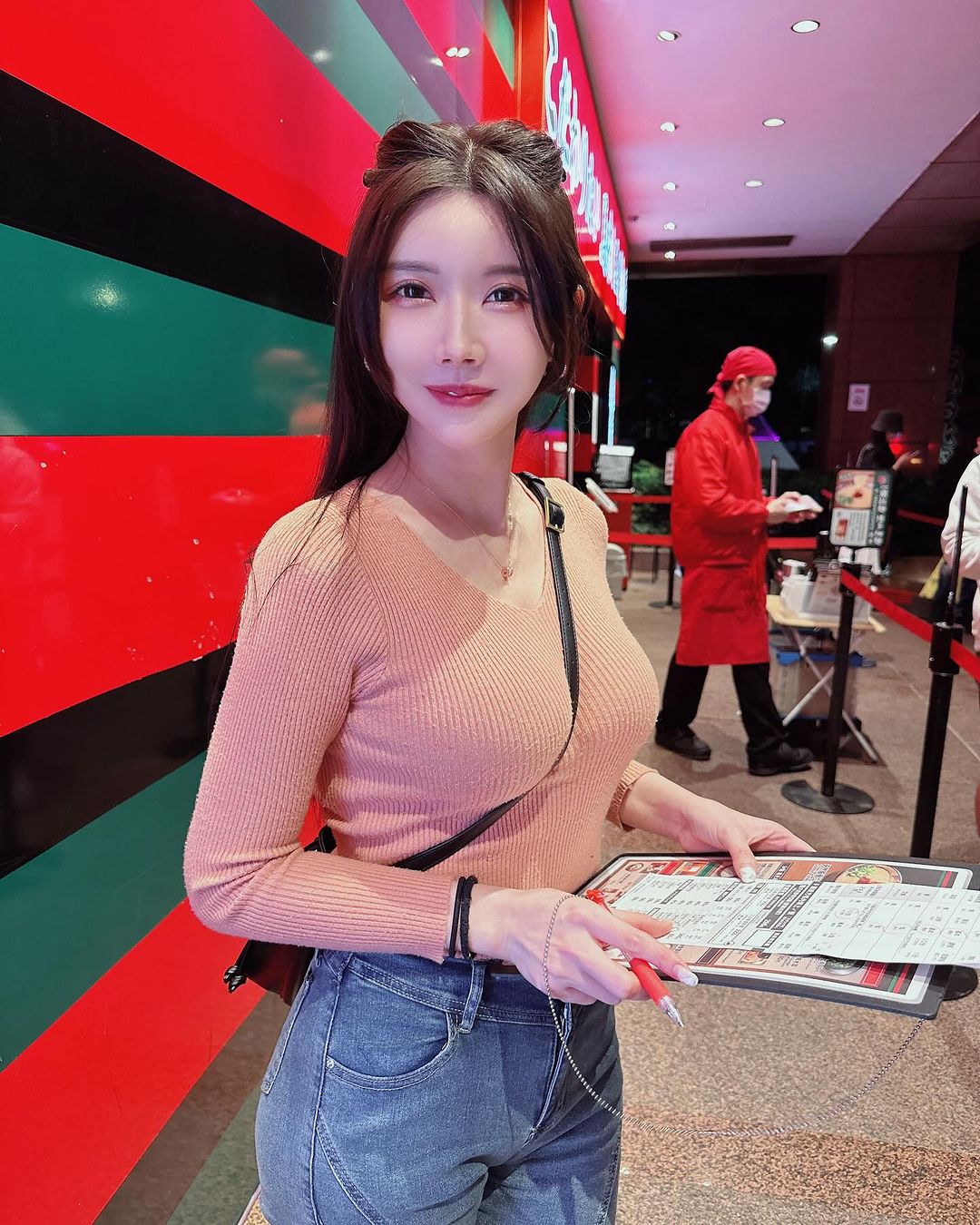 「姚采辰」大眼太會放電 嫩乳輕鬆征服男人視線-第1章-图片5