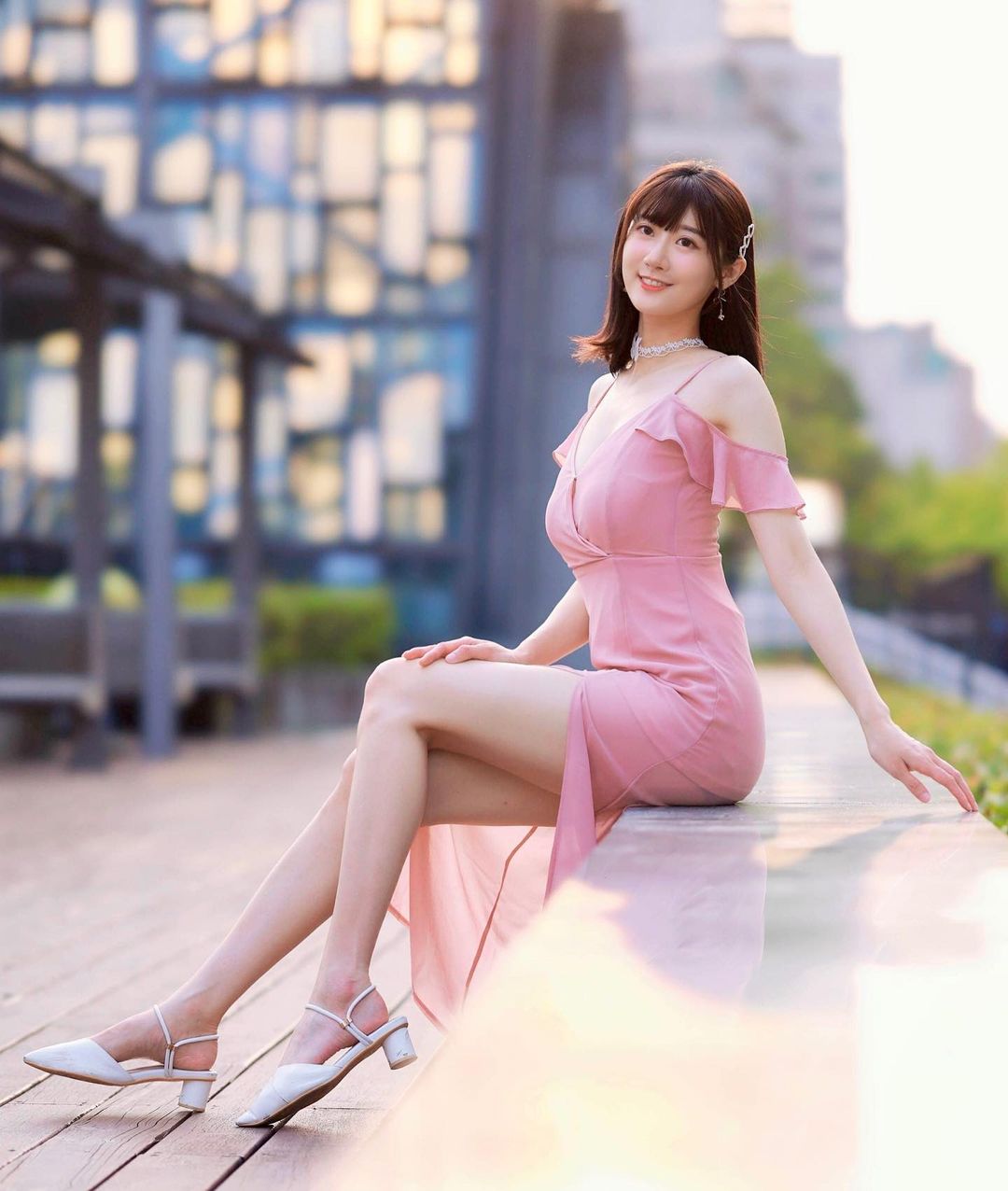 長腿妹「林茉晶」腰瘦奶澎的極致身材 畫面逼死人-第1章-图片9