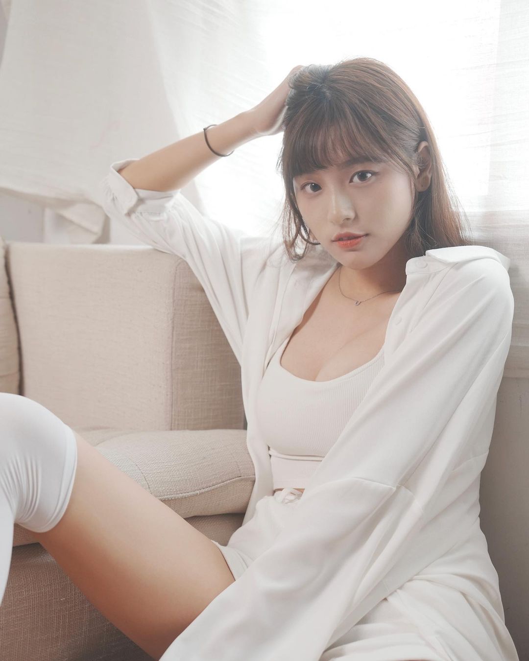 清新正妹「Yun」絕美神顏搭配若隱若現的身材 太引人遐想-第1章-图片7