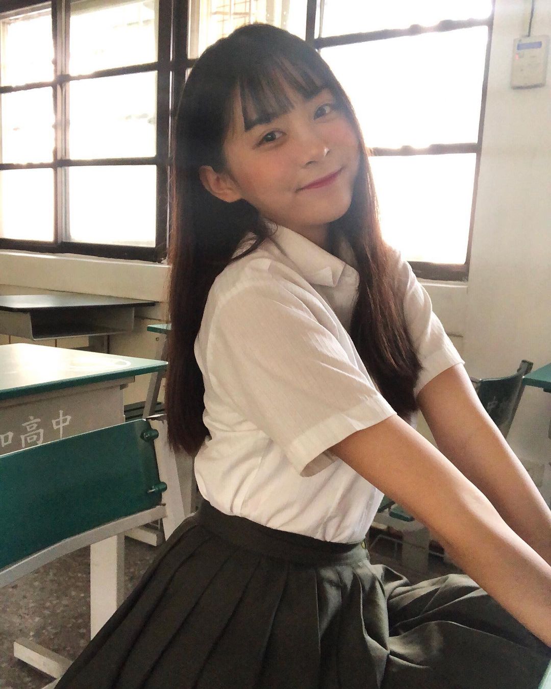 天使系美少女「余家儀」極品身材顏值破表 看了好心動-第1章-图片10