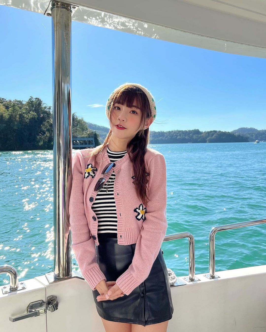 氣質妹妹「小映」臉蛋跟美乳都無懈可擊 場上的焦點-第1章-图片1