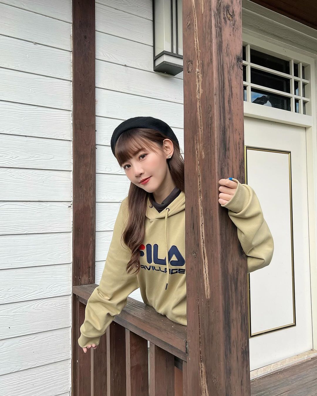 氣質妹妹「小映」臉蛋跟美乳都無懈可擊 場上的焦點-第1章-图片2