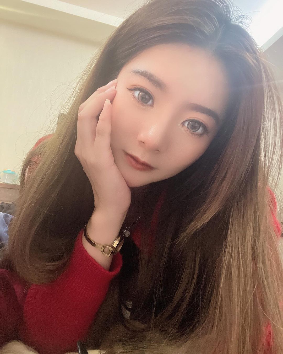 性感女神「楚晴依」香豔美乳溢出 身材實在太惹火-第1章-图片4