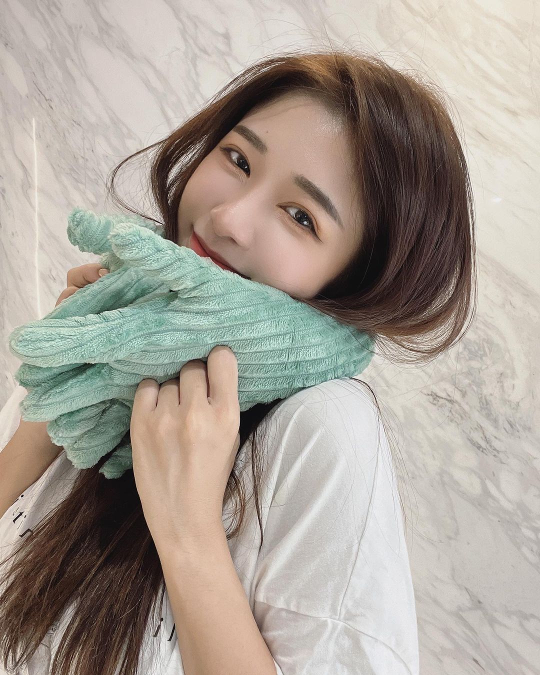 極品正妹「杜衫杉」白嫩肉體越看越上火 透嫩到讓人瘋狂-第1章-图片8