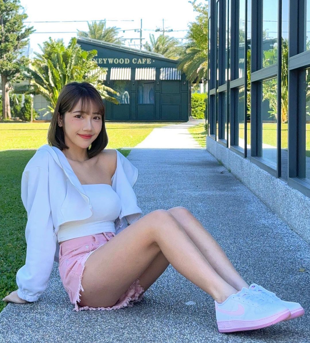 「彭彭柔柔」優質好身材 小巧臉蛋畫面兇兇的-第1章-图片6