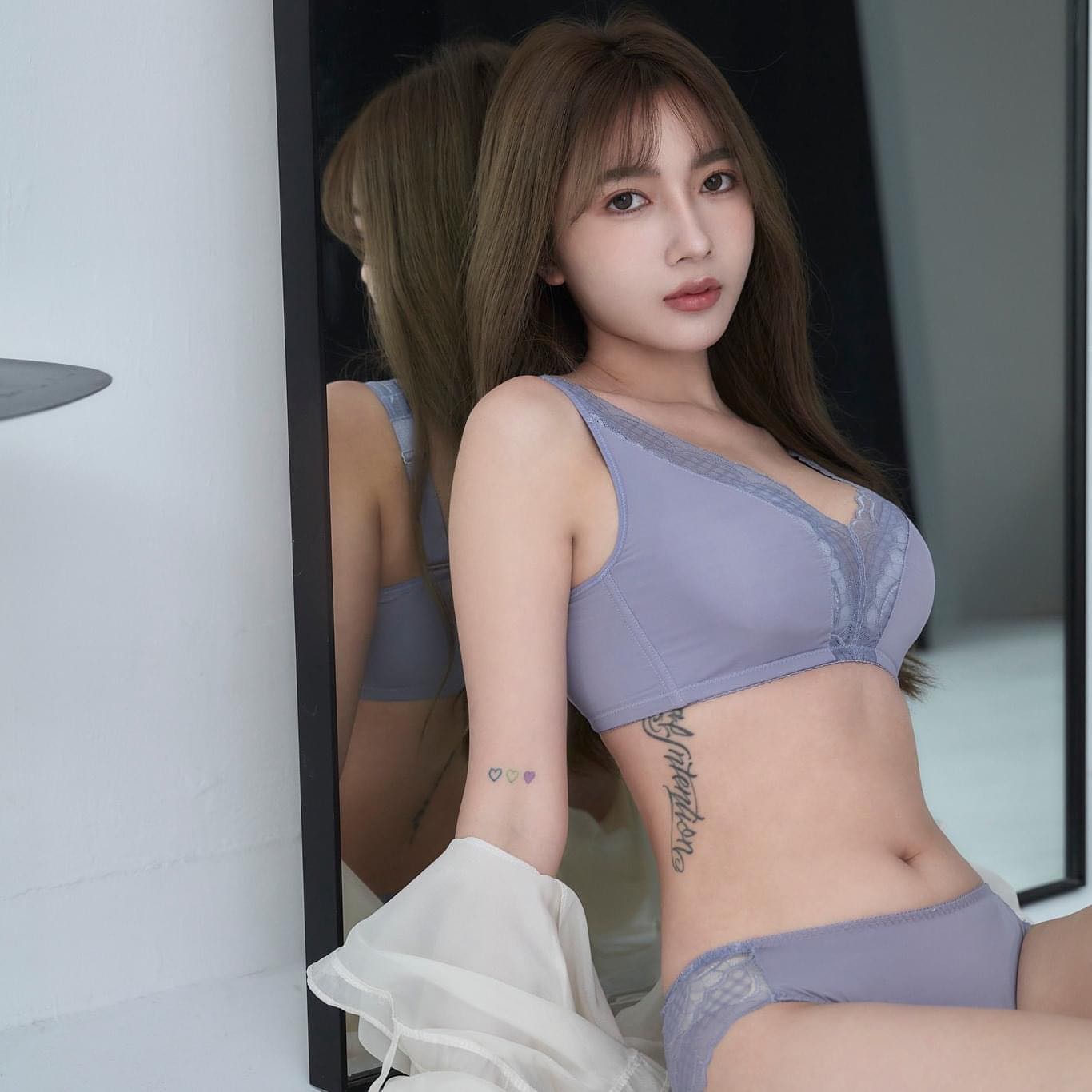 冷豔美女「林珊」撩人大腿曲線太火辣 優質身材讓人感到著迷-第1章-图片3