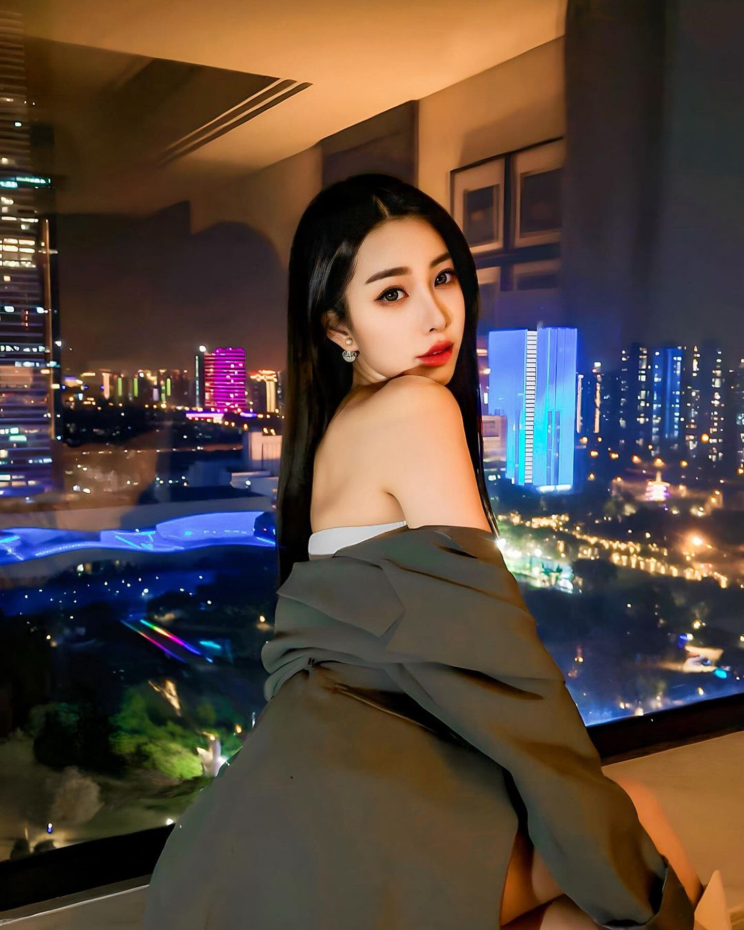 正妹「Yunan chen」姣好身材若隱若現 實在太引人遐想-第1章-图片4