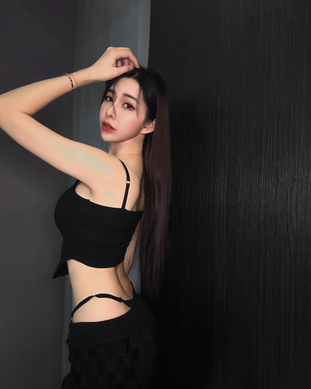 正妹「Yunan chen」姣好身材若隱若現 實在太引人遐想-第1章-图片10