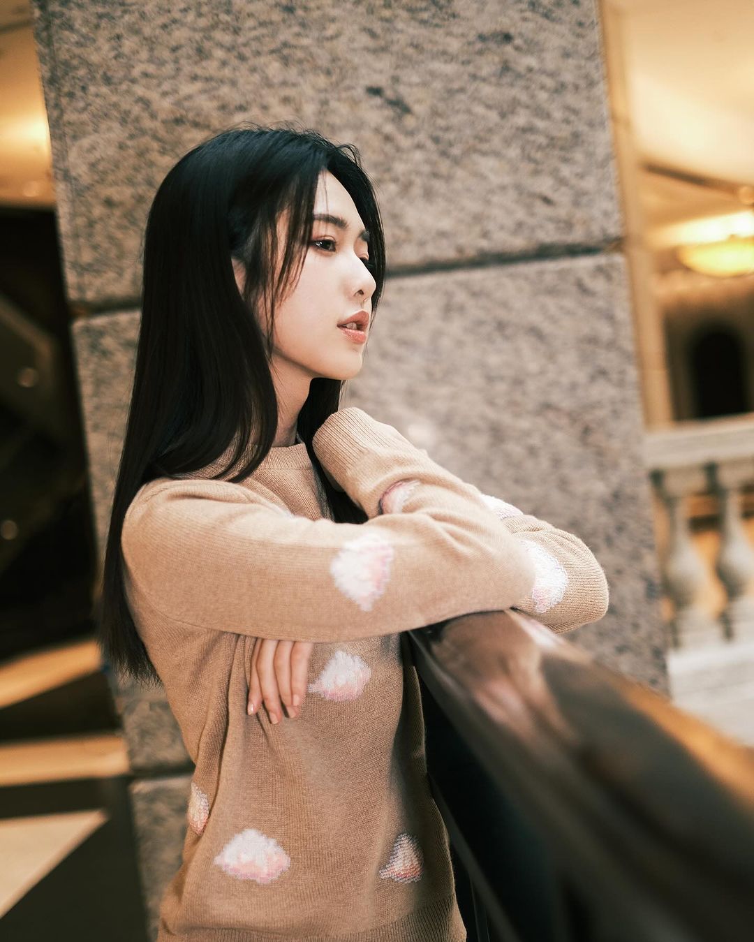 零死角正妹「何思靜」臉蛋萌甜可愛 療癒笑容融化大家的心-第1章-图片1