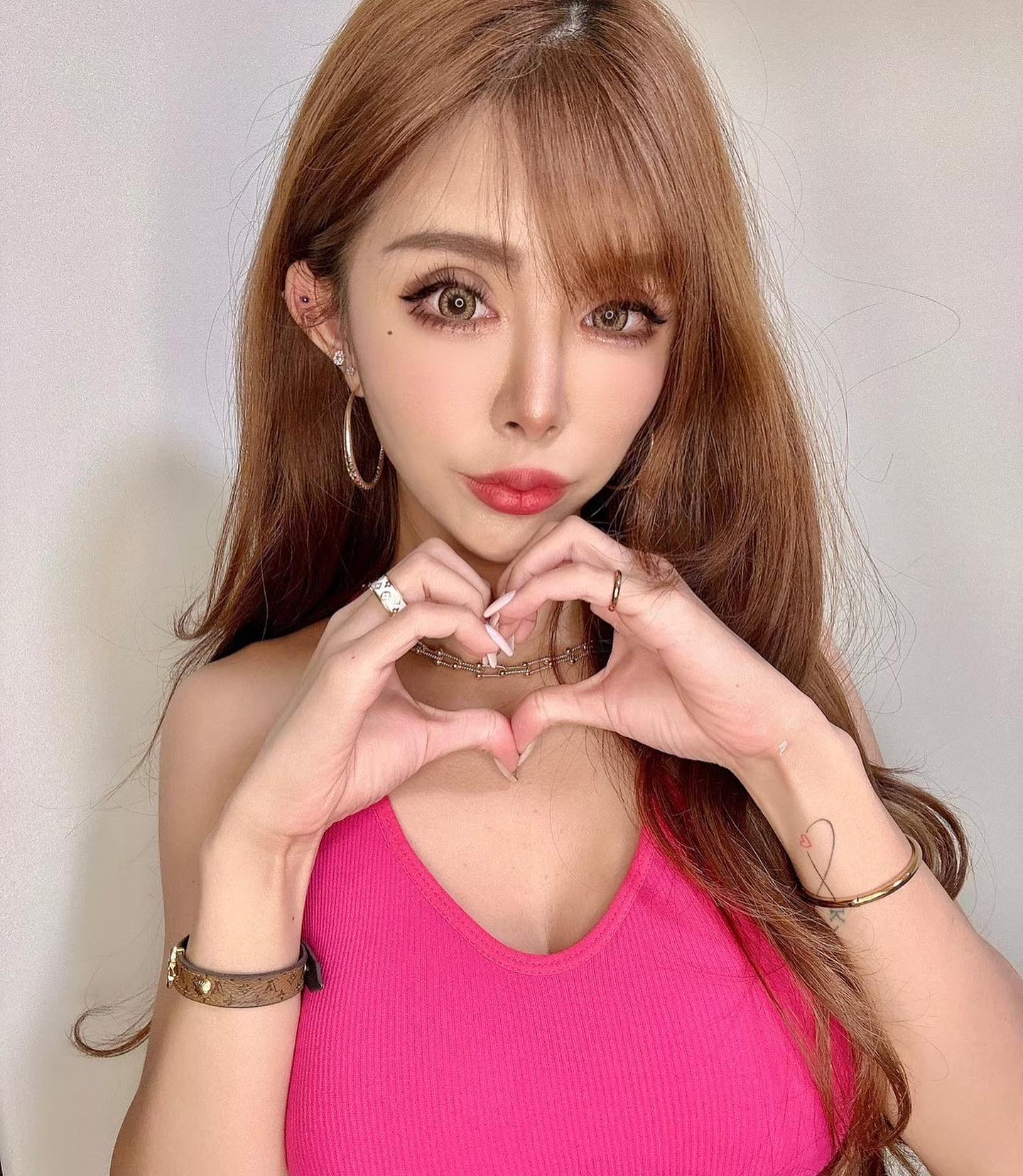 來看看這個辣妹 差點沒被辣死-第1章-图片5