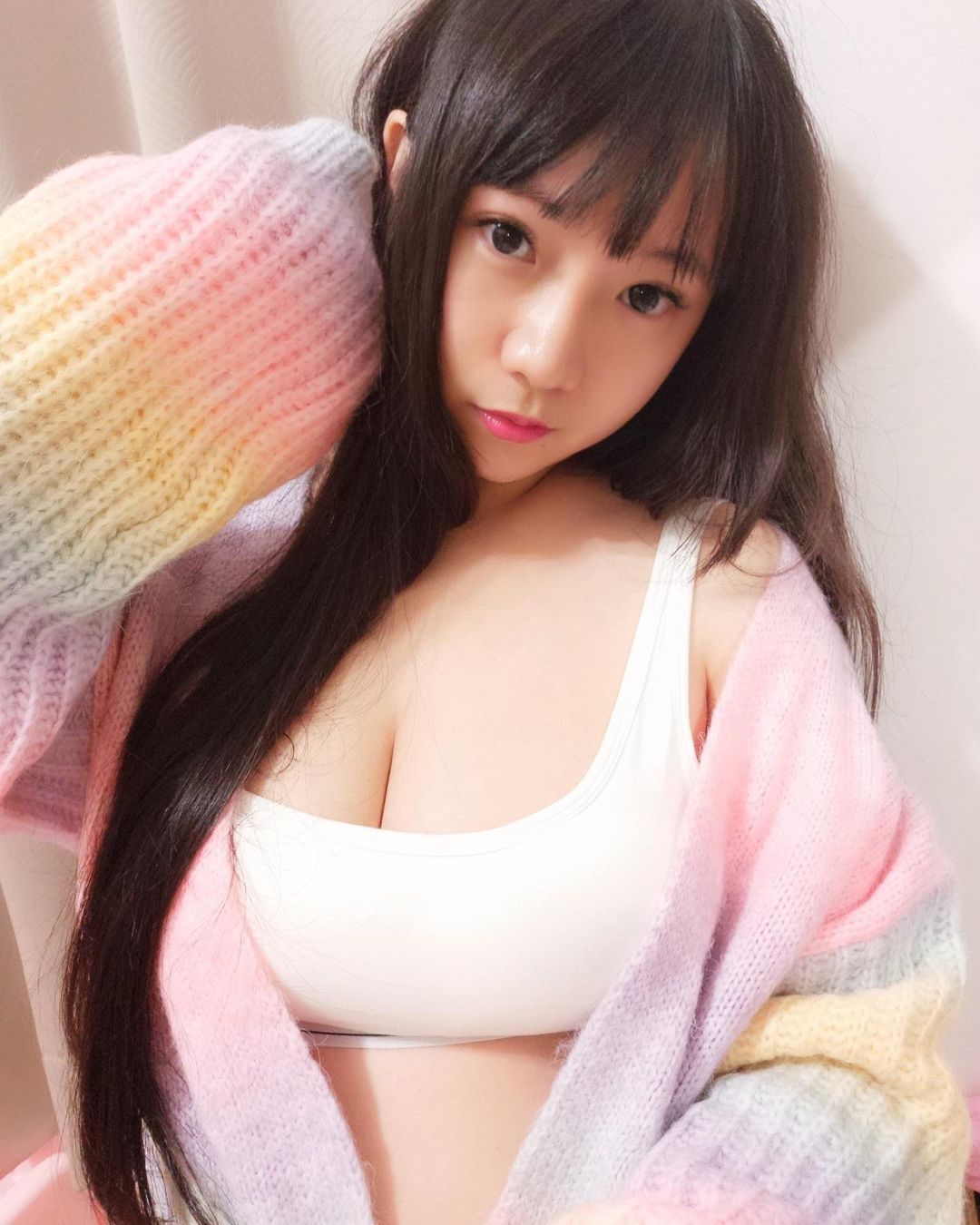 美乳女神「徐柑仔」大露事業線讓人鼻血狂流-第1章-图片8