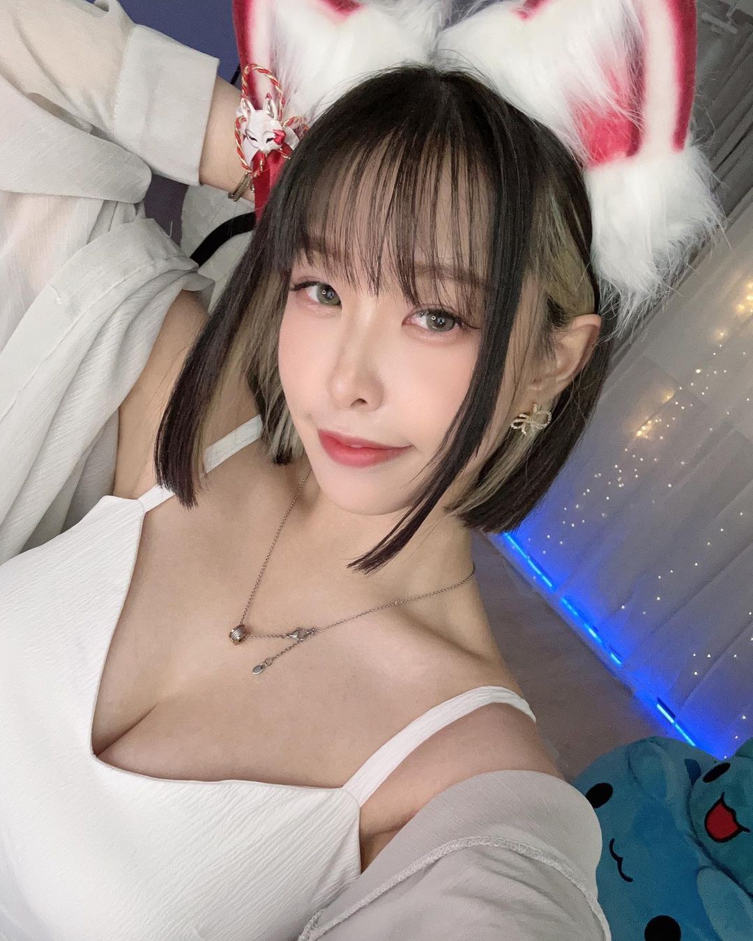 正妹實況主「妲妲」低胸視角太邪惡 深溝畫面逼死人啊-第1章-图片5