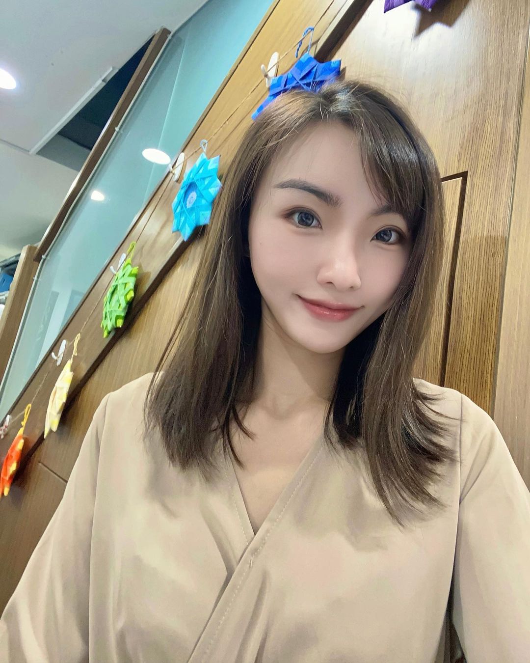 氣質御姊「壽司張佳瑩」萬惡的身體線條讓人受不了-第1章-图片3