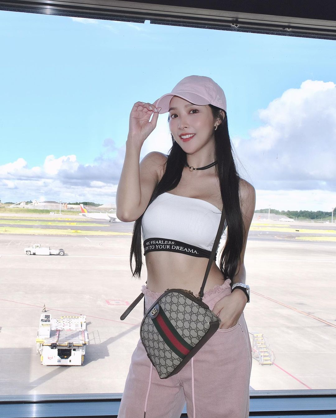 極品正妹「Rina」展現逆天長腿身材 畫面讓粉絲看了超心動-第1章-图片4