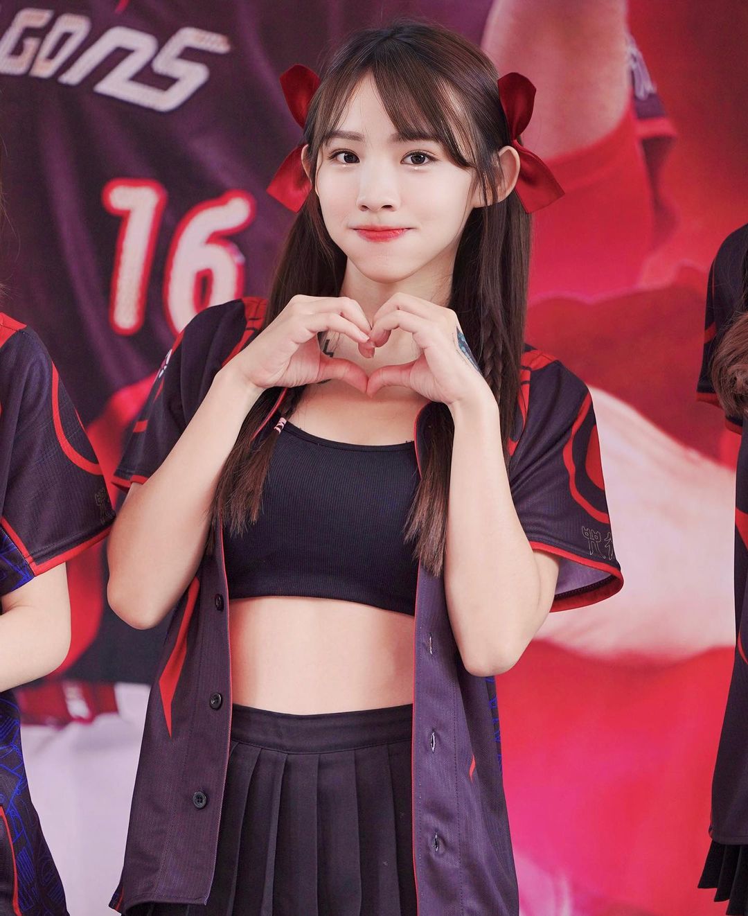 爆奶小隻馬「講薑」白皙美肌展現好厲害 引發視覺費洛蒙-第1章-图片5