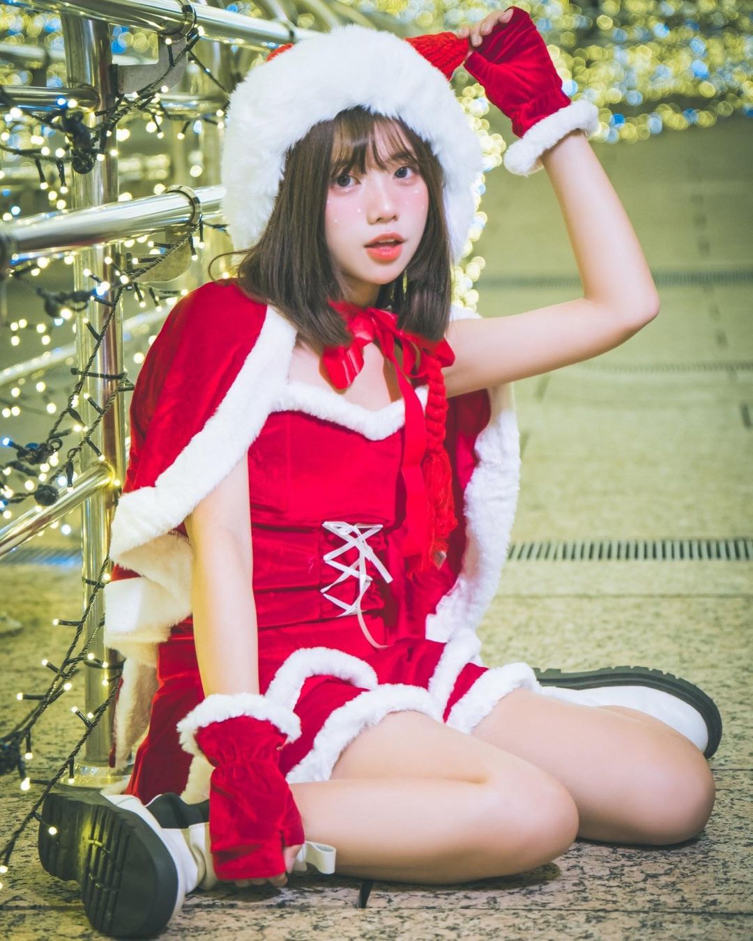 正妹「皊皊」曬正面事業線 解放有料美胸-第1章-图片1