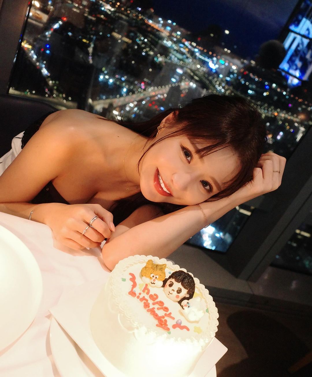 呆萌女神「元元」 曬邪惡視角太犯規 全身上下都是誘惑-第1章-图片10