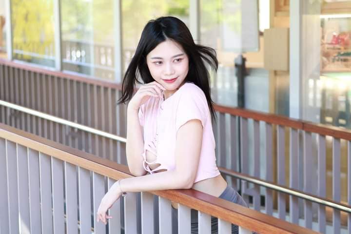 Online collection of Taiwanese beautiful legs girl Bannon mood beauty outdoors picture of reality (a)-第1章-图片14