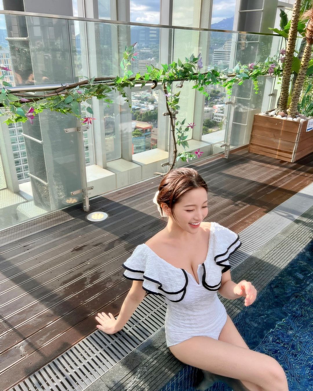 北一女神「火辣變身」素顏熊熊睡衣秒變性感蕾絲魅力十足-第1章-图片3