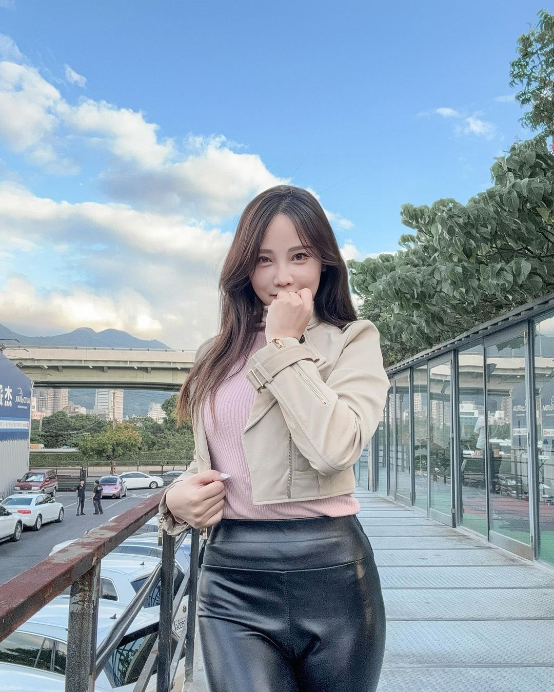 甜美火辣「咪妃」火辣緊實身材很有看頭-第1章-图片6