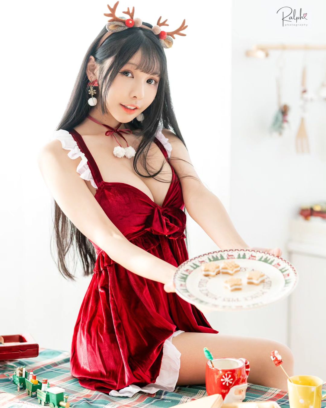 性感嫩妹「依霜ゆい」胴體曲線超色氣 畫面有夠犯規-第1章-图片4