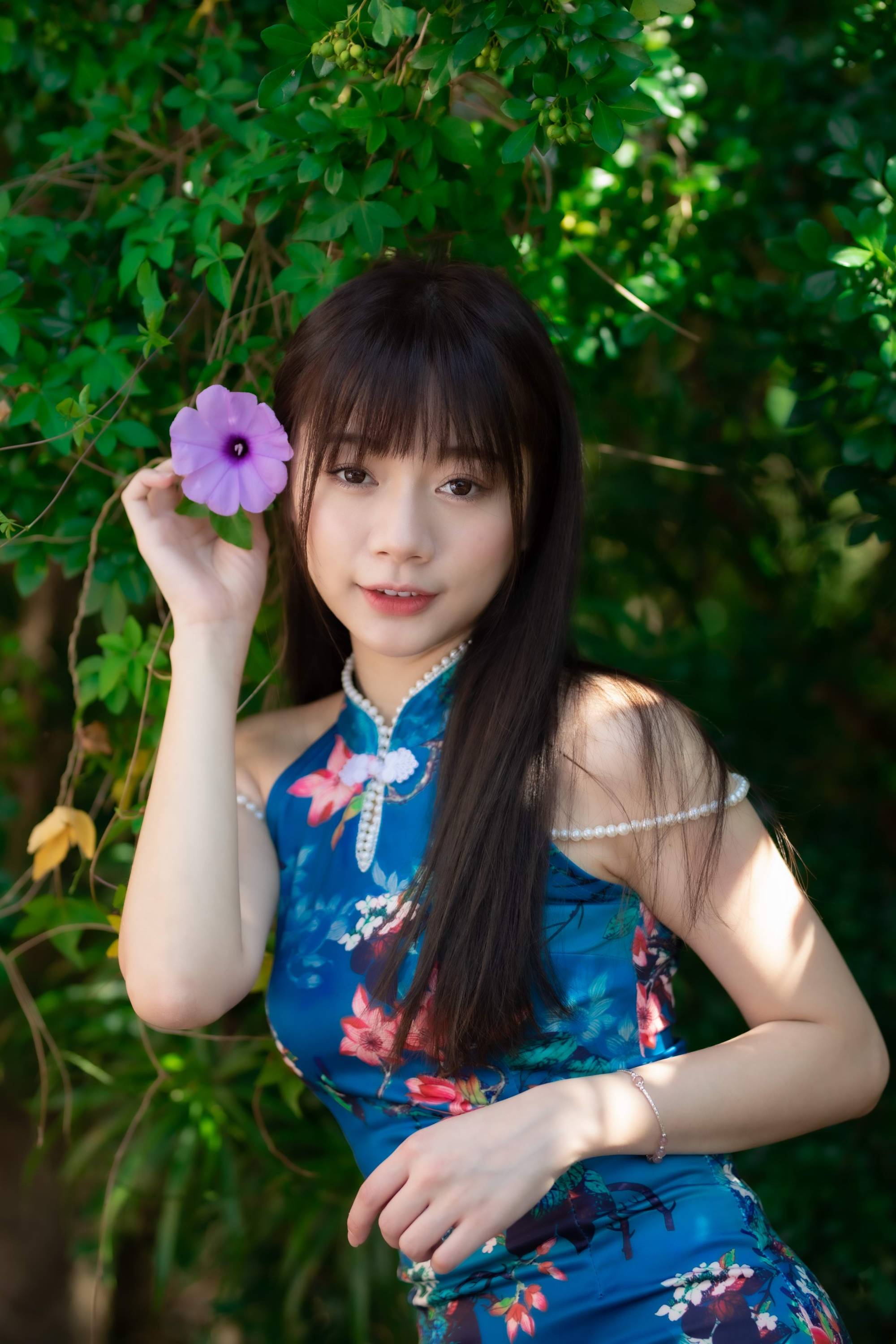 【美腿番外篇系列】長腿美模 Yu Ri 藍花短旗袍 高跟美腿【45P】-第1章-图片43