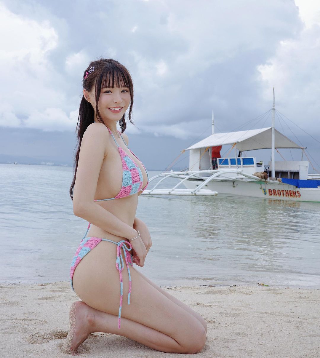 呆萌女神挑戰「高清全空」影片流出！下秒「雙腿打開」超震驚-第1章-图片6