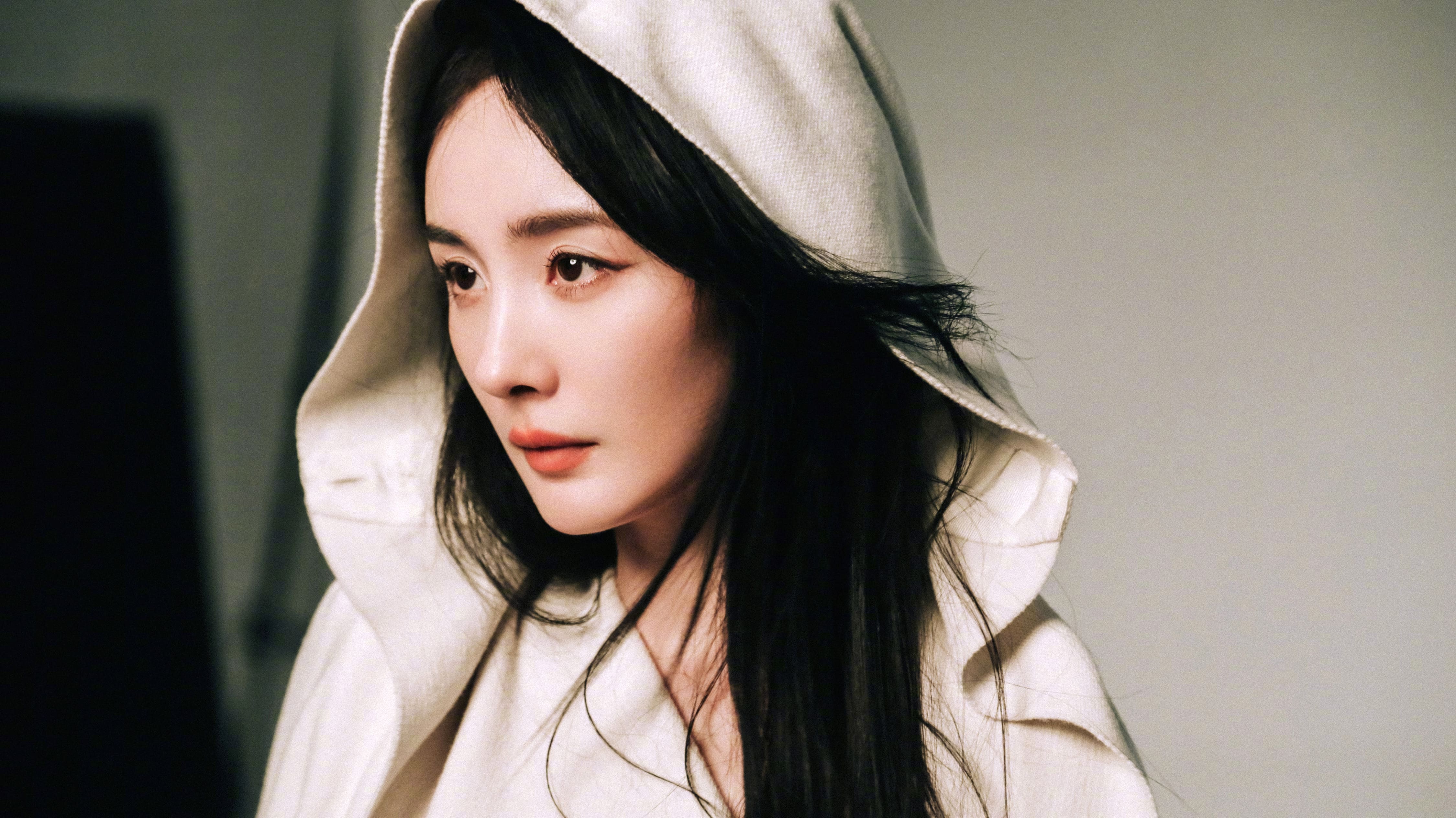 錦繡雜誌五月刊—楊冪[高清套圖]-第1章-图片1