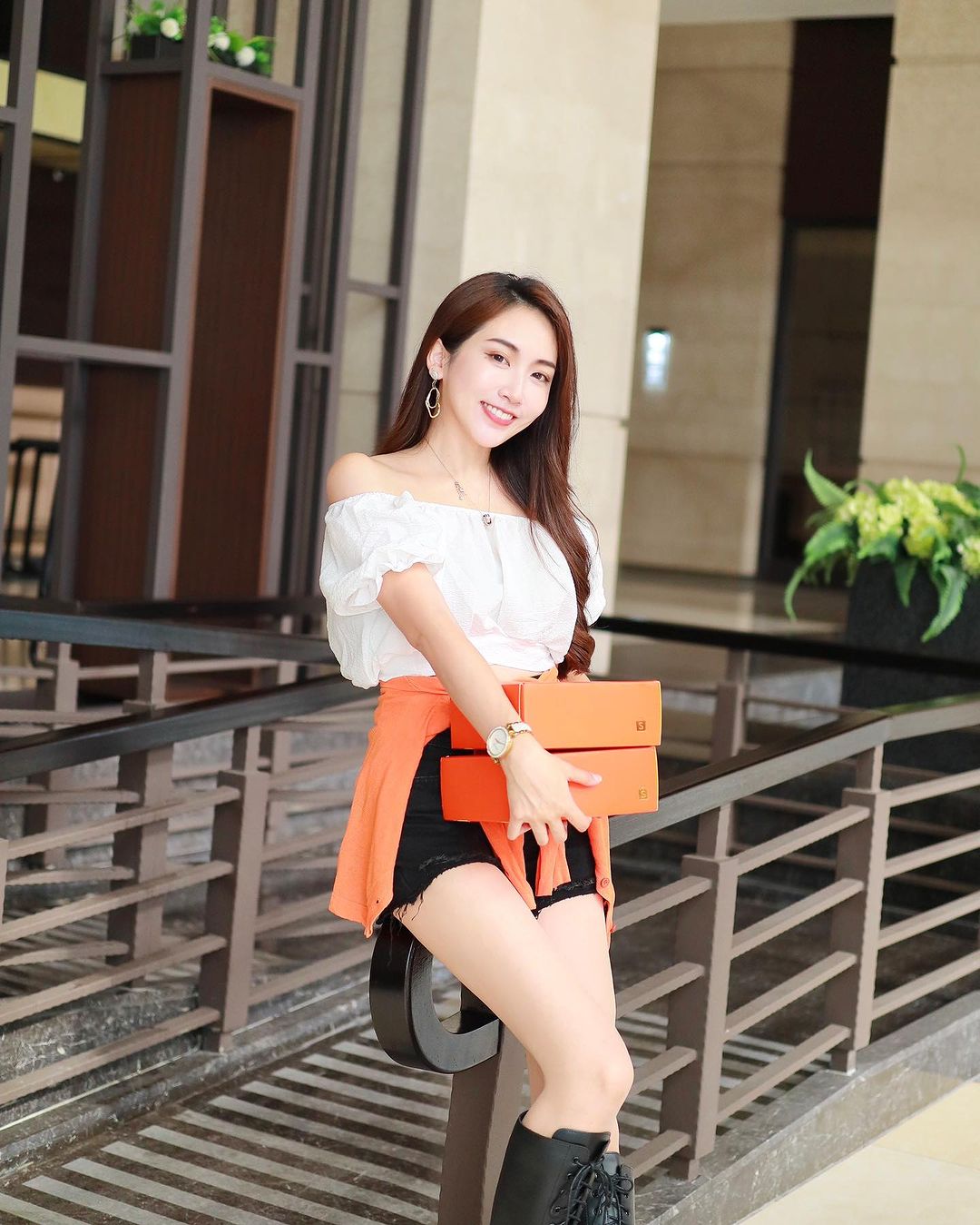 正妹「菁菁」魅力爆棚的自信氣質 讓人無法抗拒-第1章-图片10