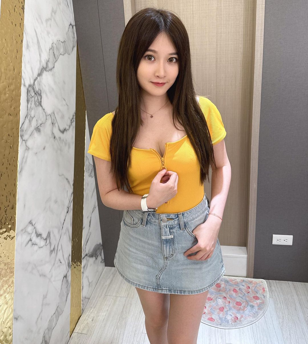 「Aries艾瑞絲」長相甜美讓人戀愛 酥胸養眼到極點-第1章-图片5