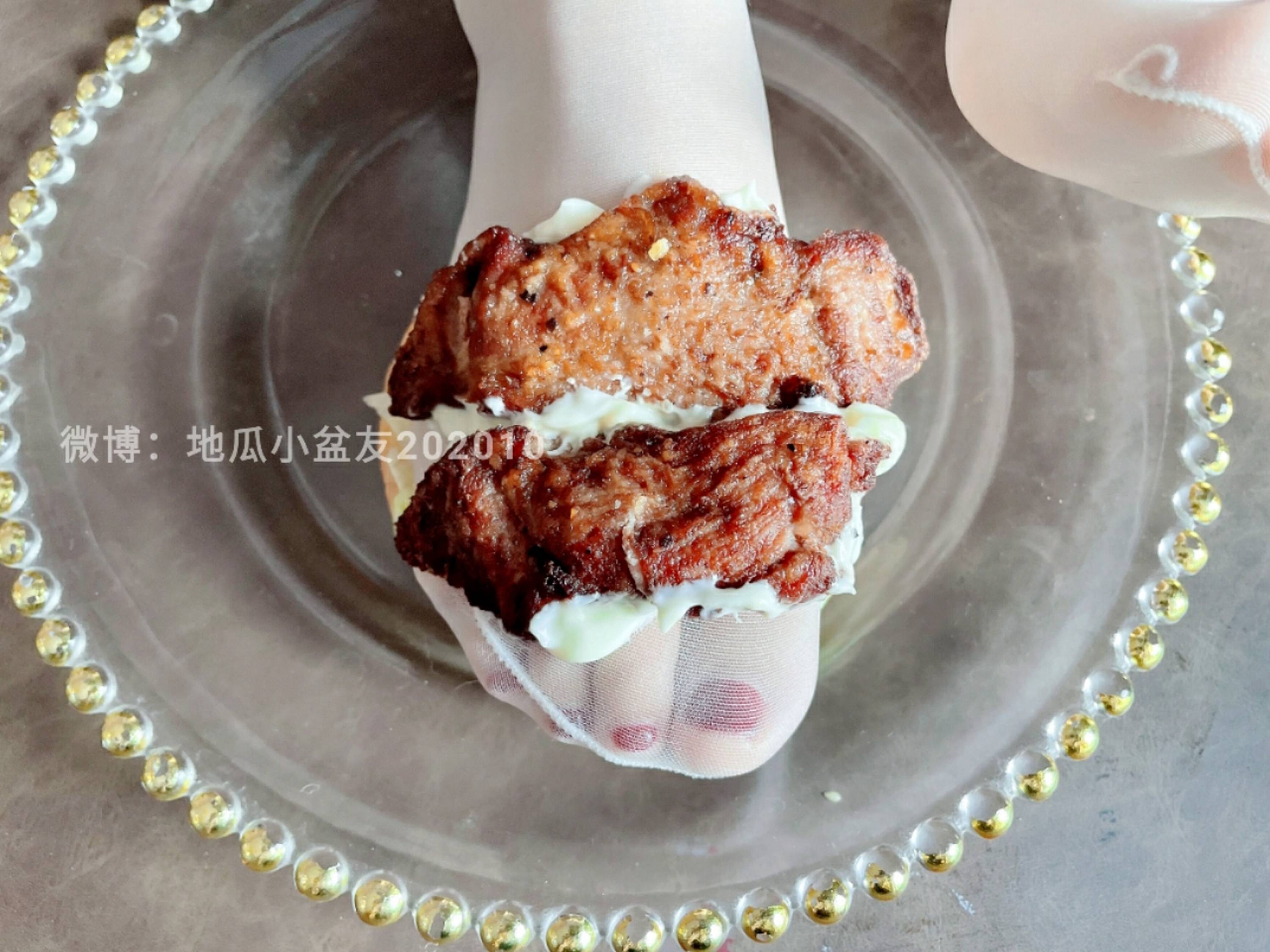 【網路收集系列】福利姬 地瓜小盆友《 白絲漢堡 》VIP福利帖全【87P】-第1章-图片33