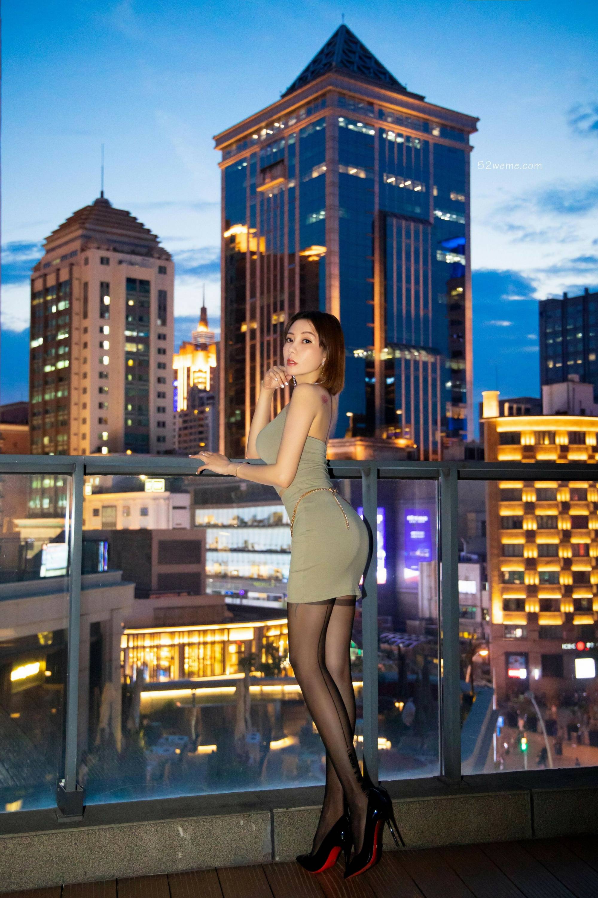 【網路收集系列】秀人美模 果兒《 夜景美女 》【61P】-第1章-图片45