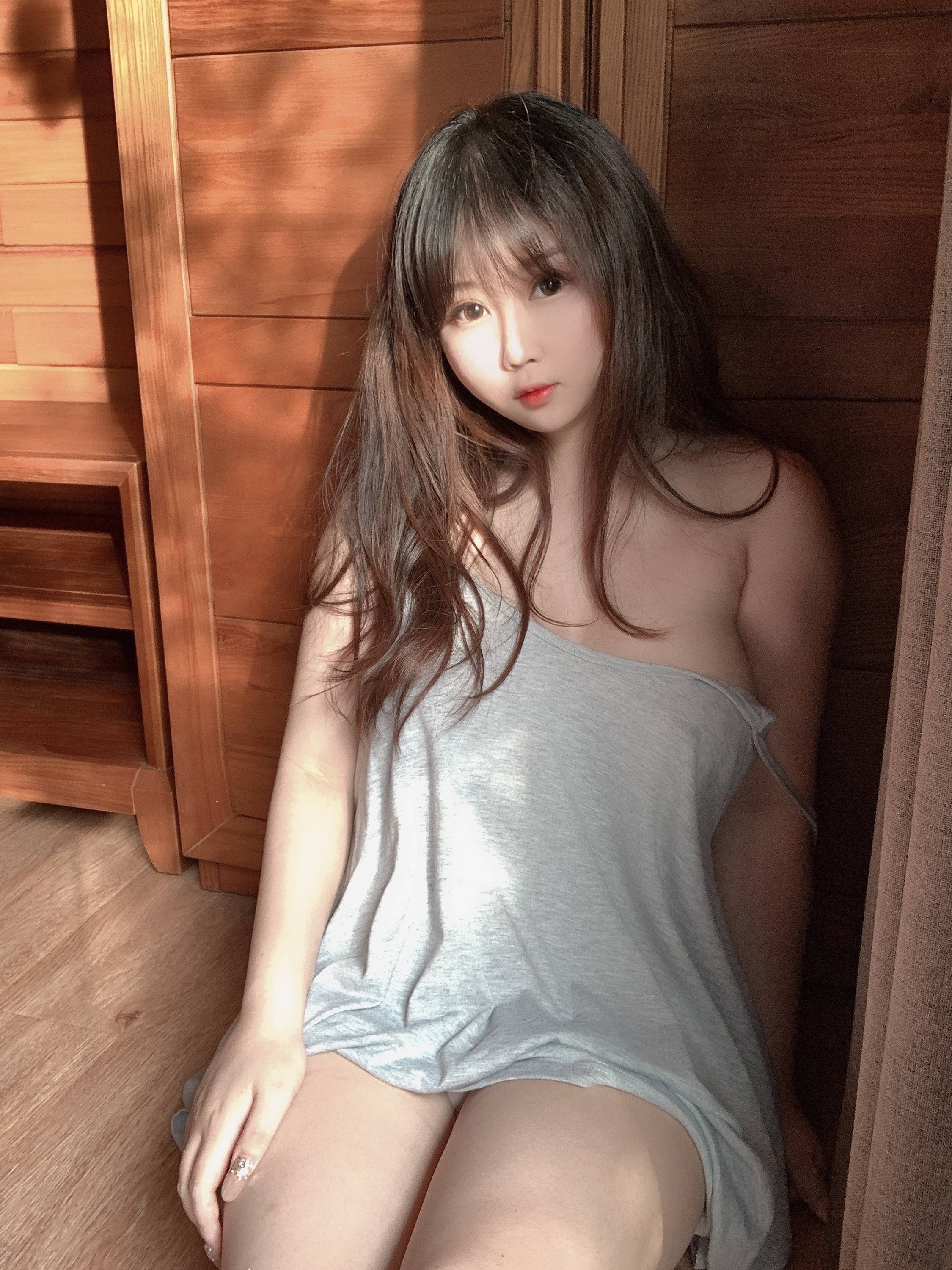 【網路收集系列】福利姬 依醬呀《 推特合集 》VIP福利帖【76P】-第1章-图片31
