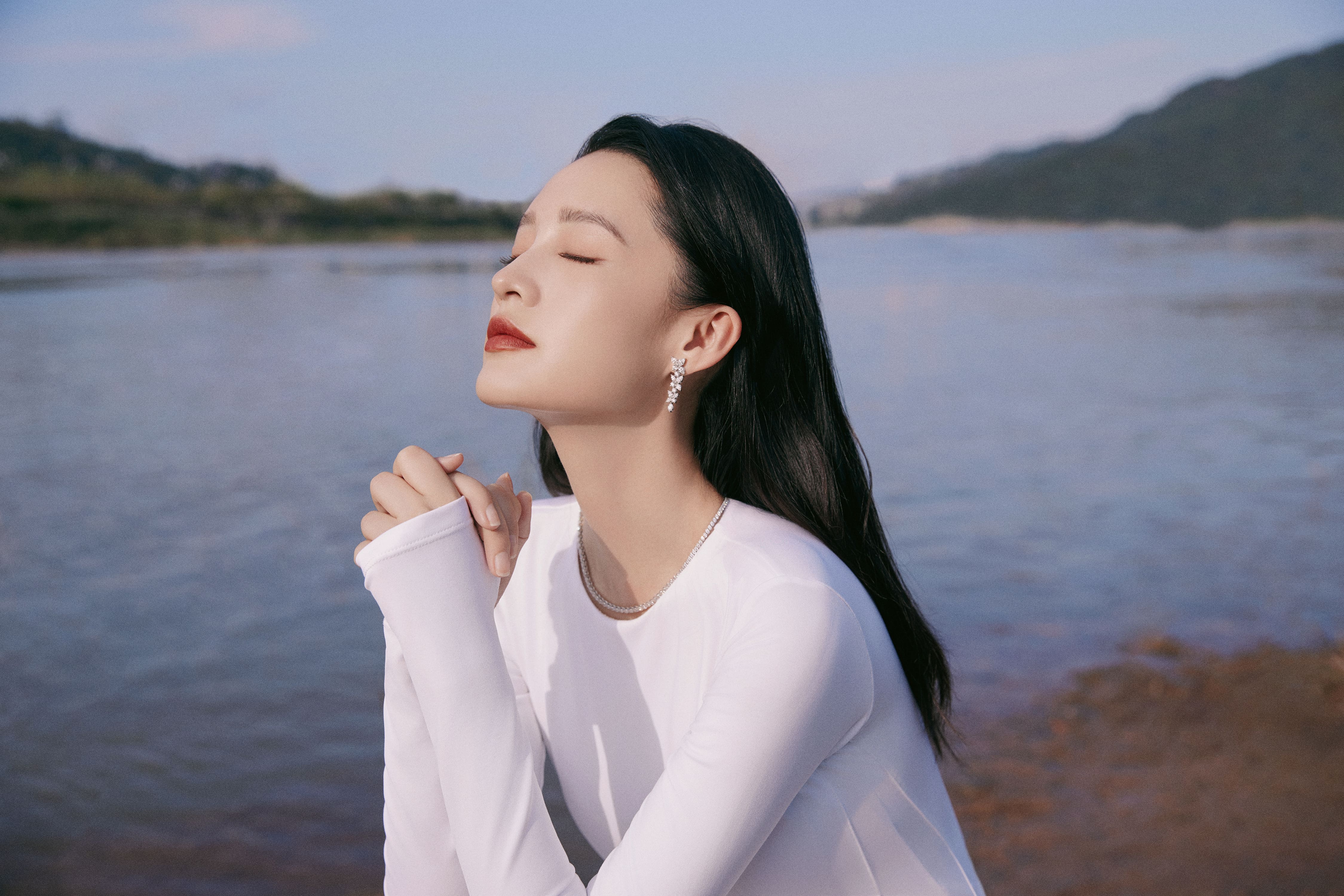 她自溫柔，且有力量—李沁[高清套圖]