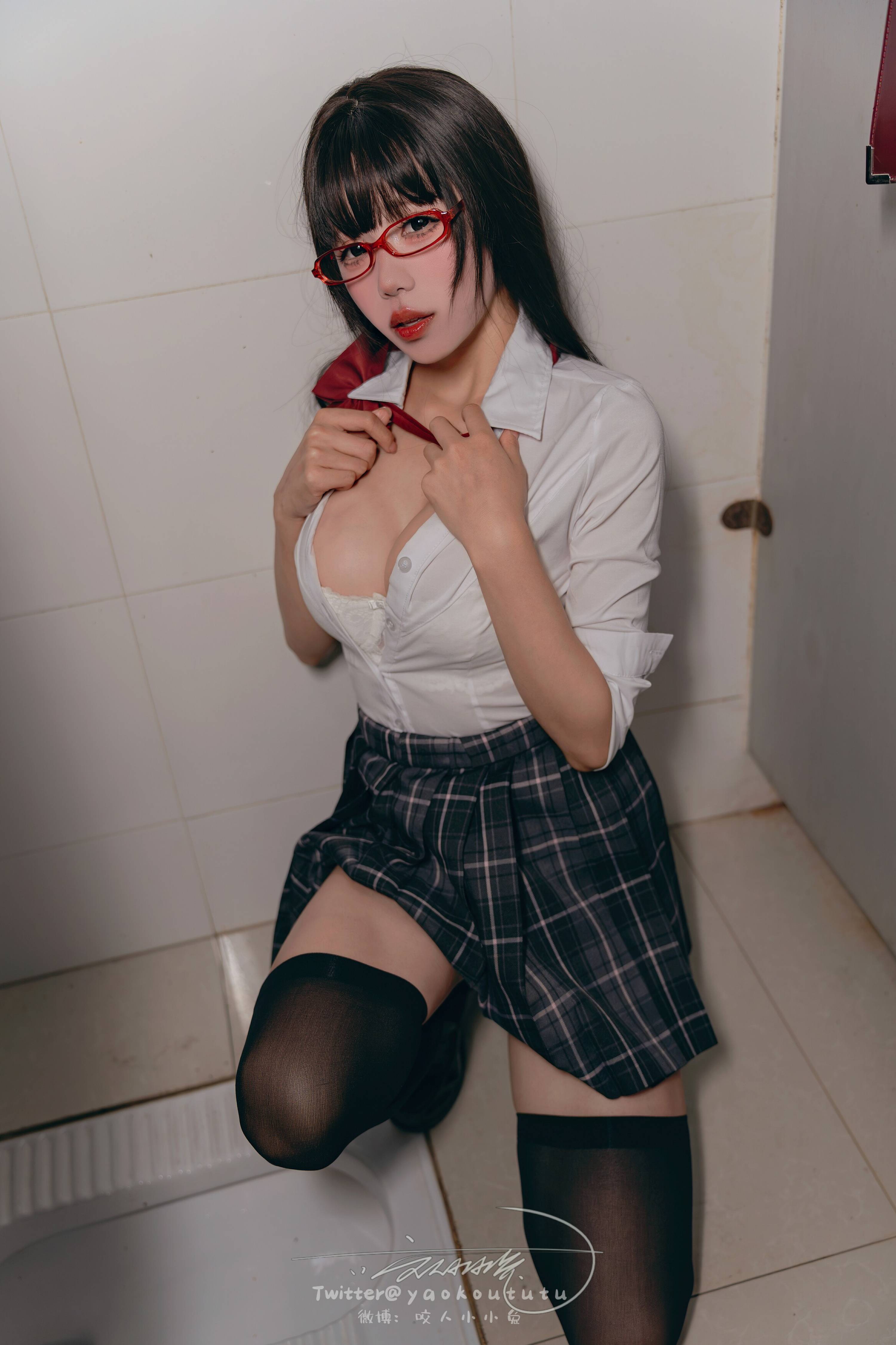 【網路收集系列】福利姬 咬一口兔娘《電車驚魂&期待》VIP福利帖全【75P】-第1章-图片39