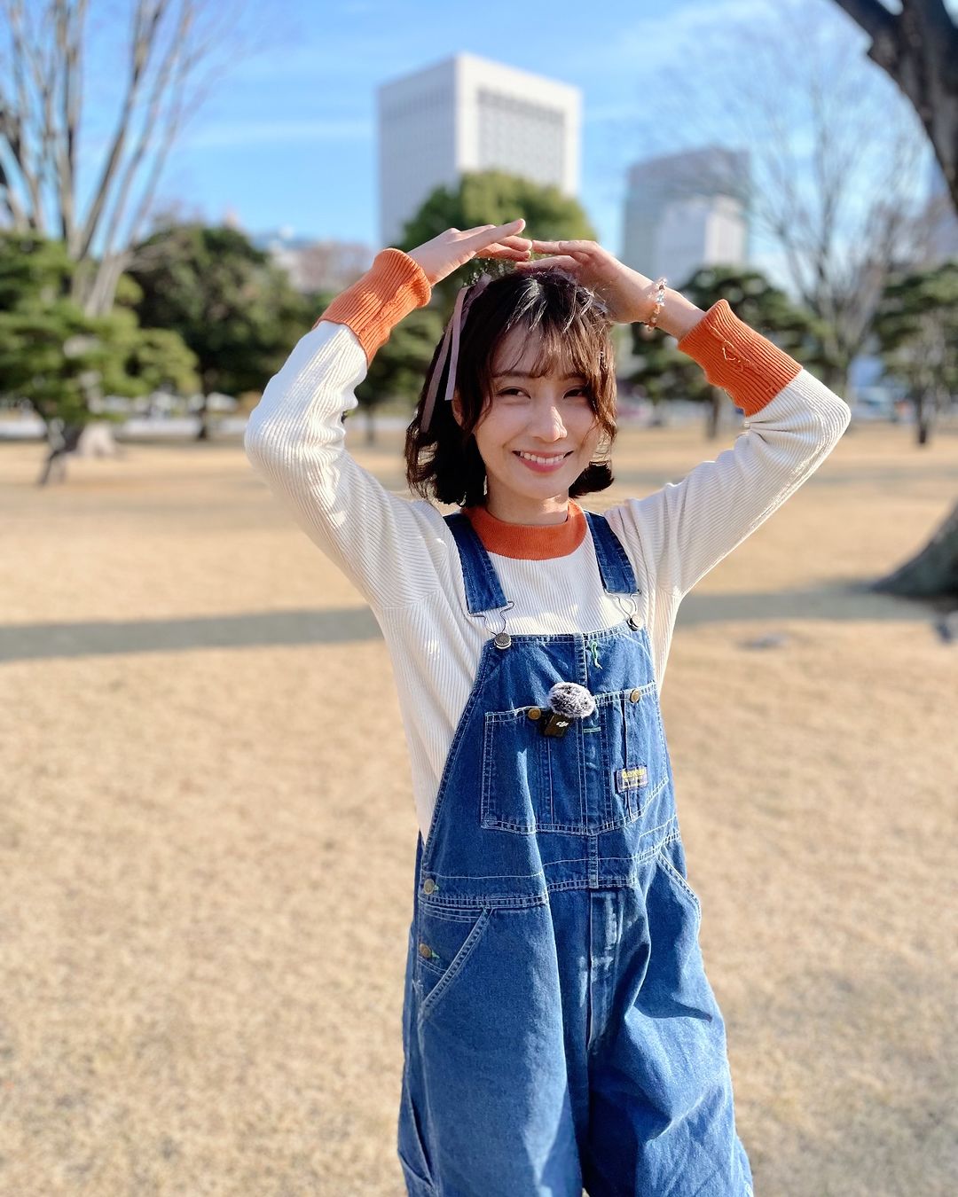 正妹網紅「Lucy」帶著挑逗眼神 勾人微笑太無法無天-第1章-图片4