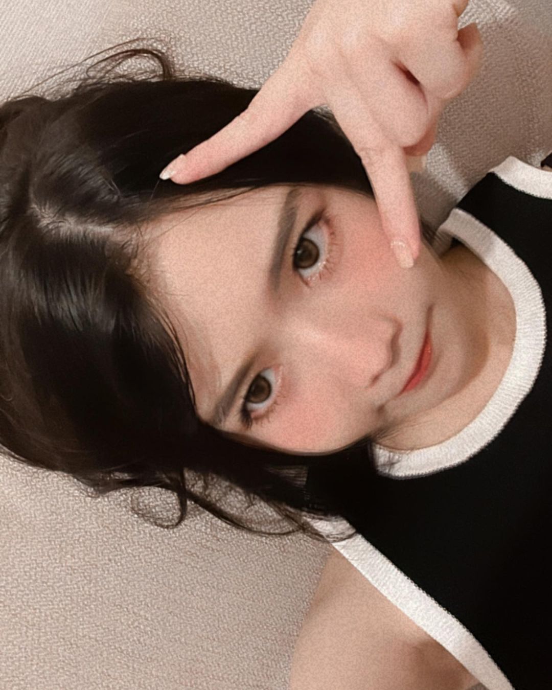 「朵妮にに」可愛臉蛋一看就受不了！ 甜美笑容青春無敵-第1章-图片2