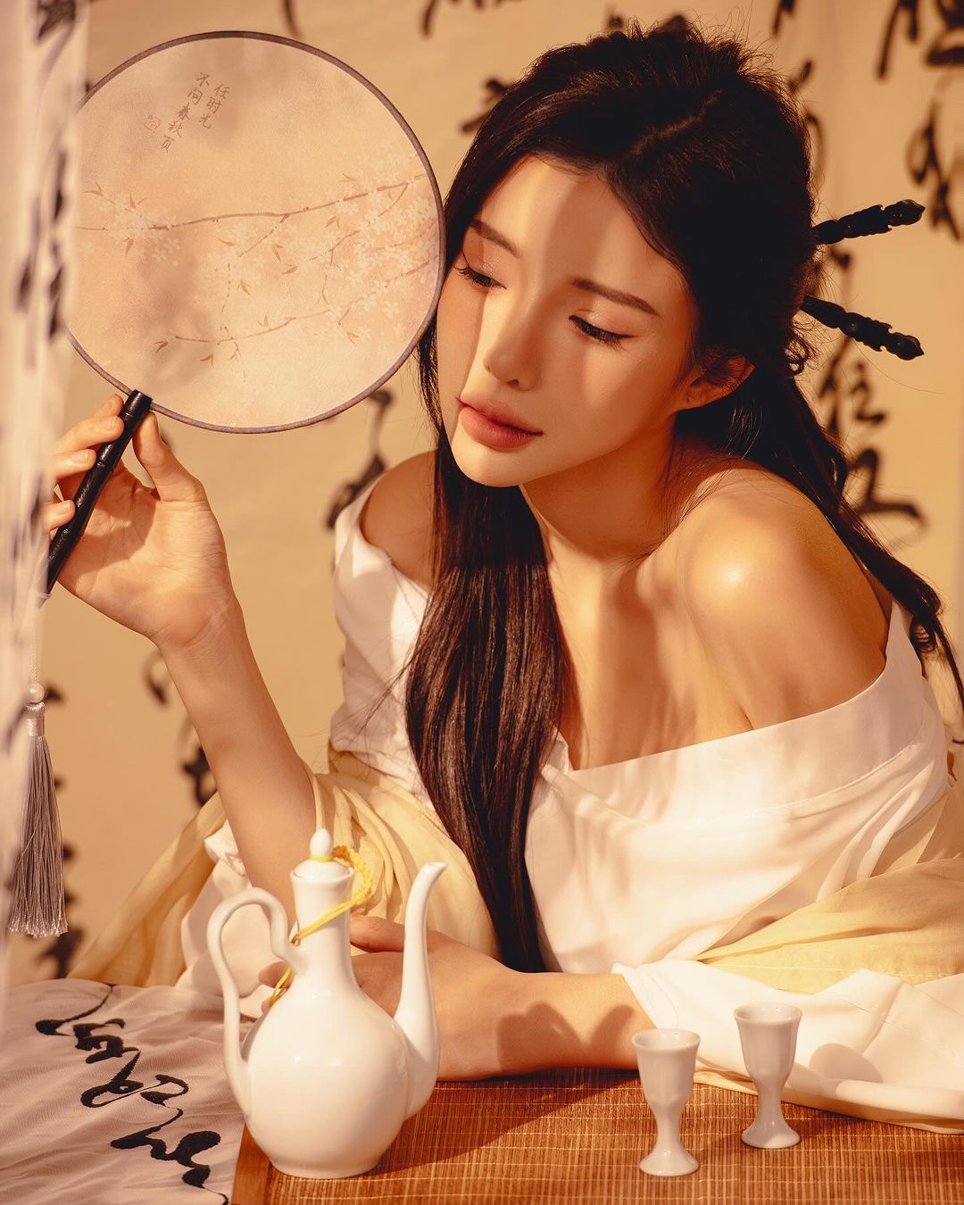 火辣DJ「藍星蕾」飽滿乳量無法掌握直接溢出-第1章-图片2