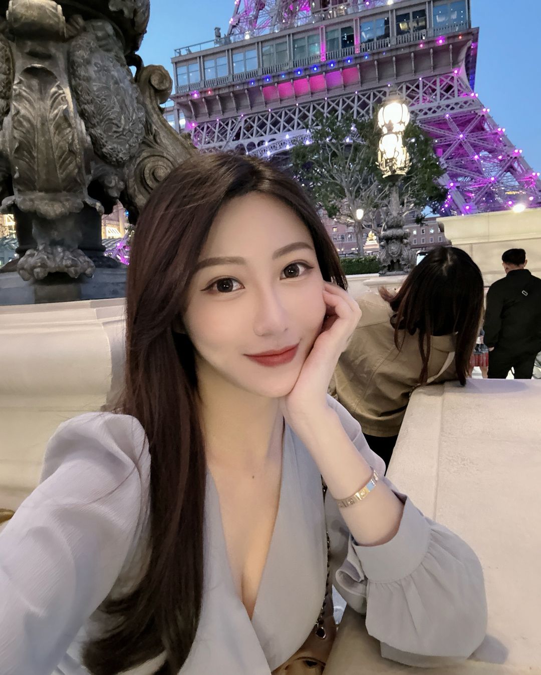 「饒方晴」前凸後翹的Ｓ曲線太誘惑 引人遐想-第1章-图片1